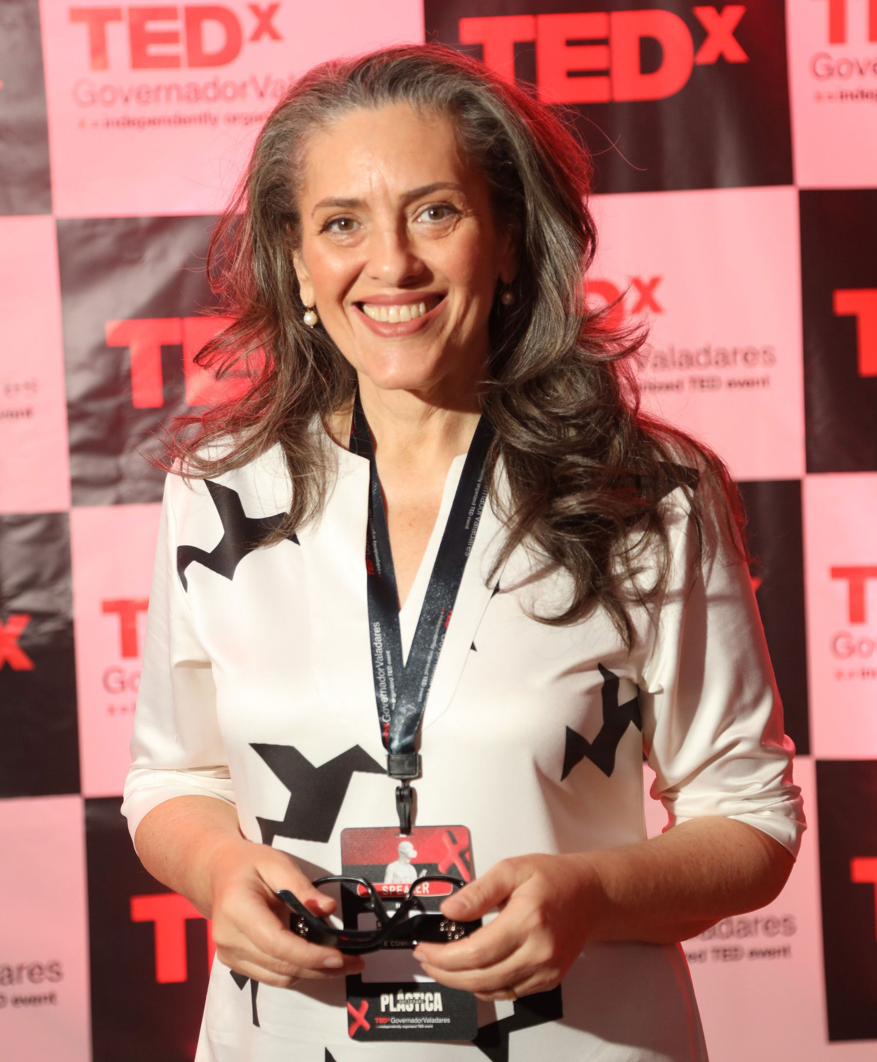Erlana Castro na TEDx Governador Valadares