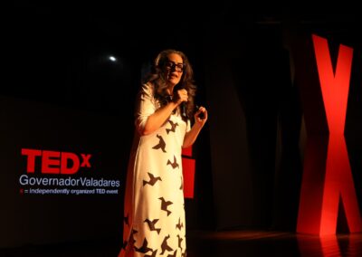 Erlana Castro no TEDx Governador Valadares